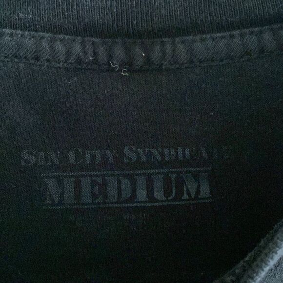 SIN CITY SYNDICATE Men’s Black T Shirt with Front and Back Prints Size M - Picture 4 of 4